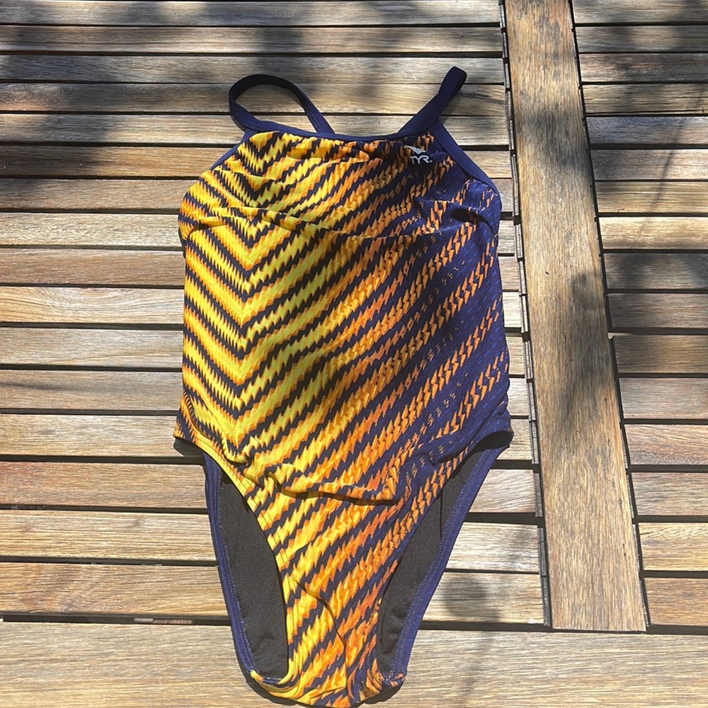 TYR swimsuit size 30